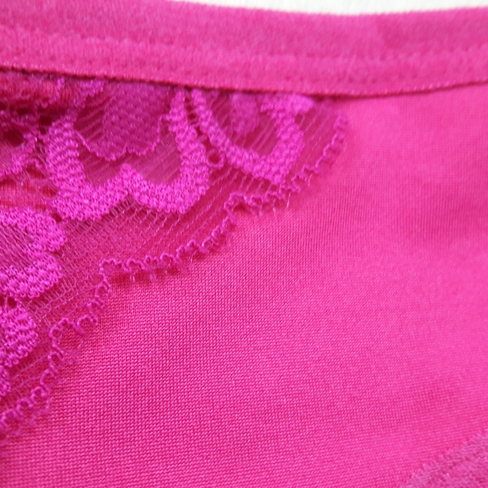 Calcinha em Microfibra com Detalhe em Renda