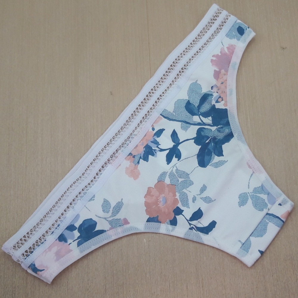 Calcinha Estampa e Tela 