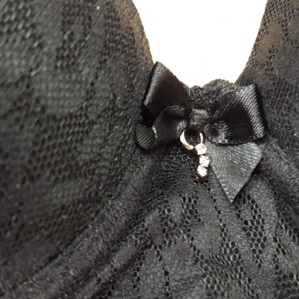 Conjunto Strappy em Microfibra e Renda