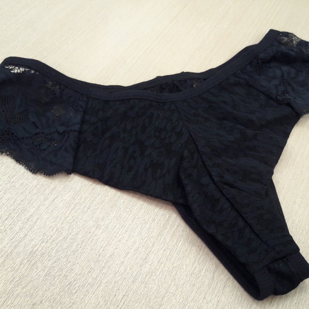 Conjunto Strappy em Microfibra e Renda