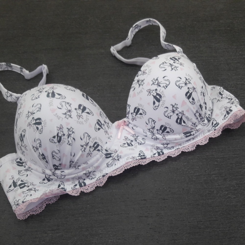 Conjunto em Microfibra Estampada e Renda