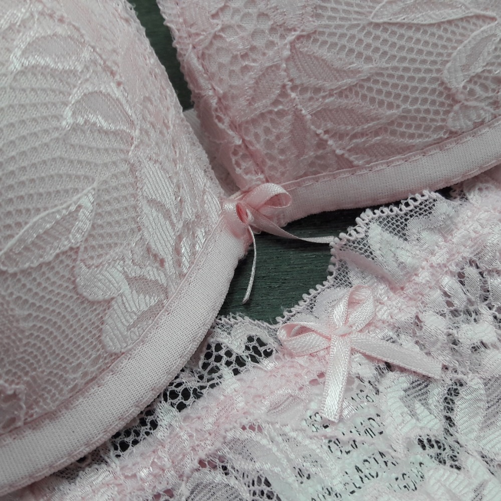 Conjunto Com Bojo Em Poliamida e Renda 