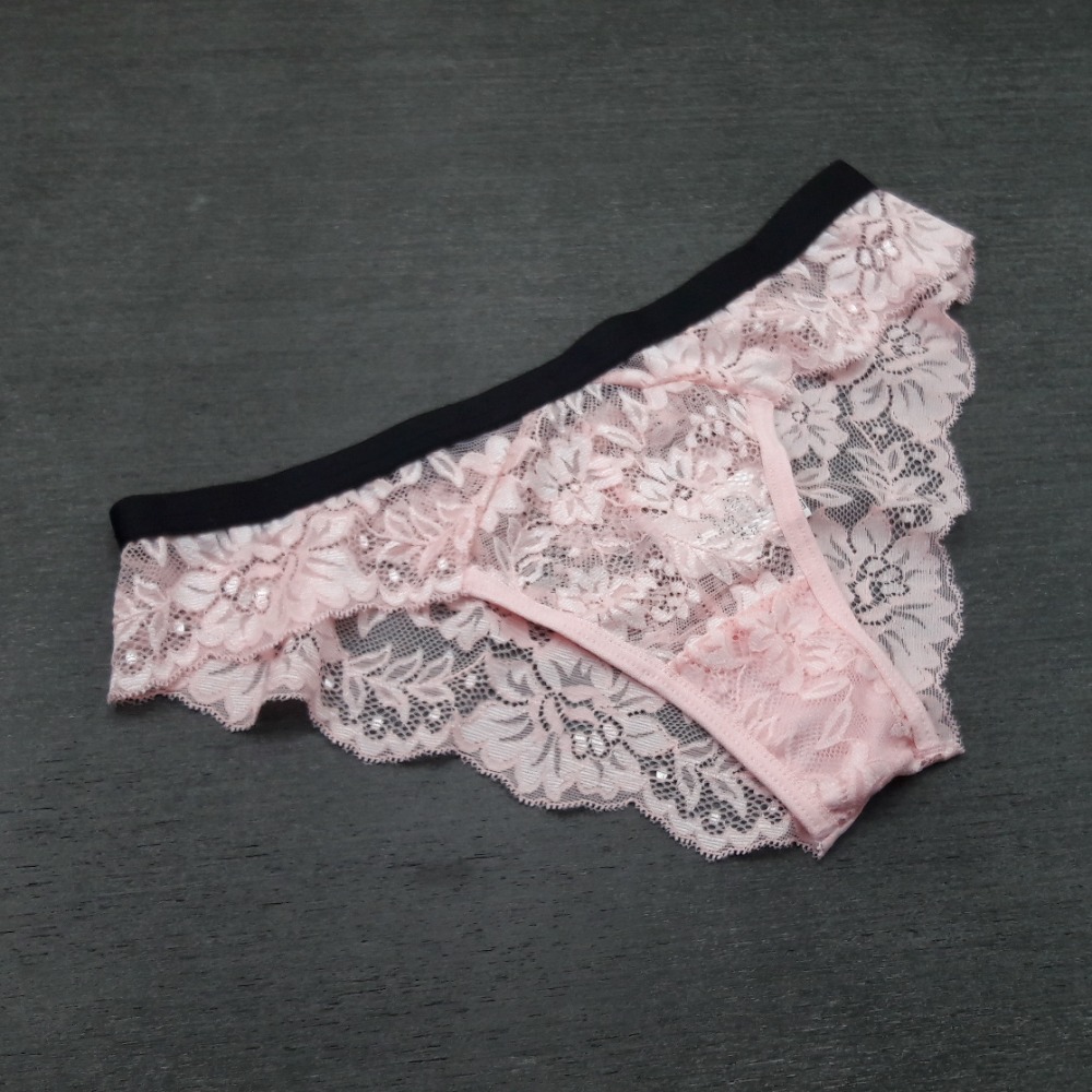 Calcinha em Renda com Elstico