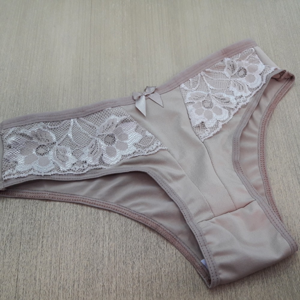 Calcinha Micro e Renda 