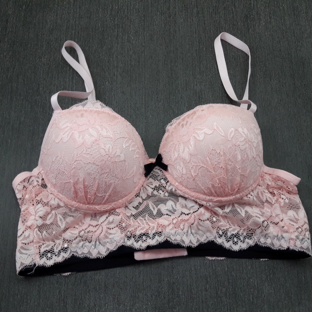 Mini Corpet em Renda Detalhe Elstico