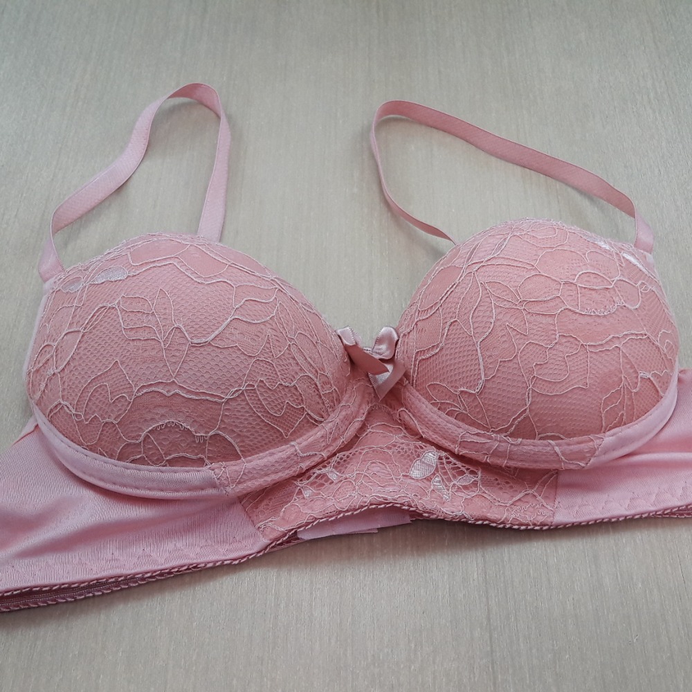 Conjunto Jlia Renda e Micro Detalhe Lao em Cetim 