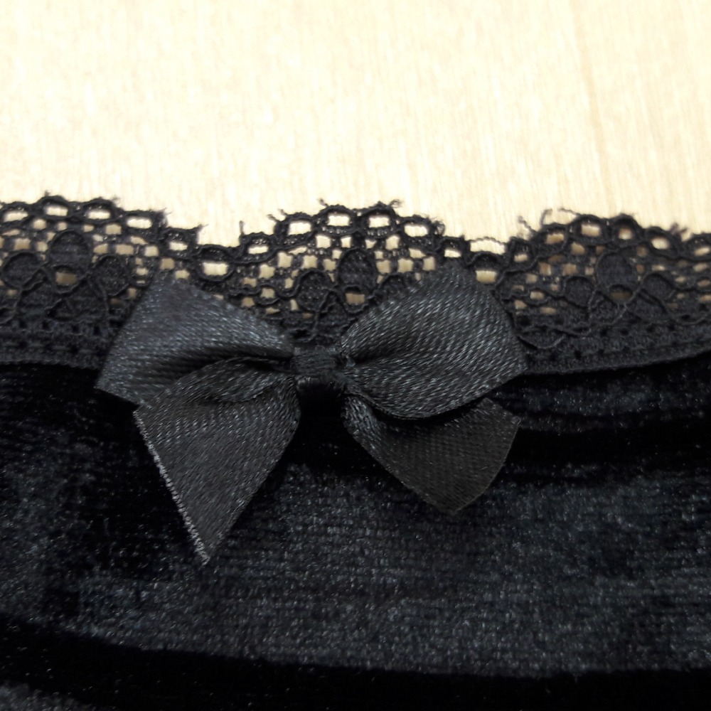 Corpete Veludo com Renda