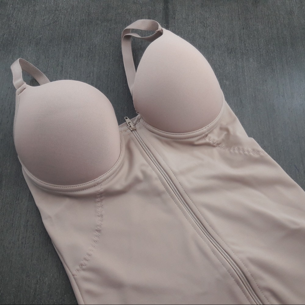 Corpete com Bojo e Zper 