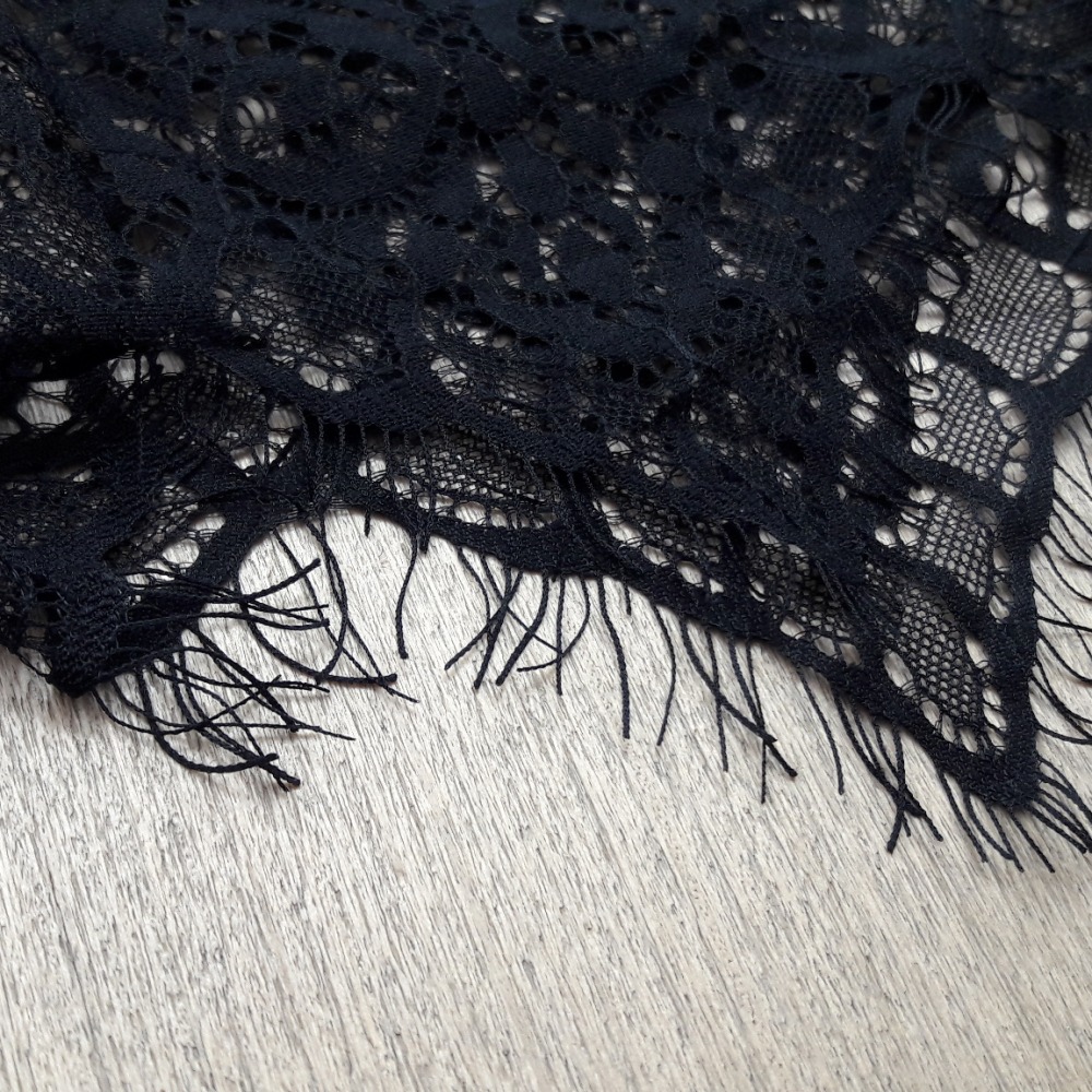 Suti Strappy Bojo Triangular