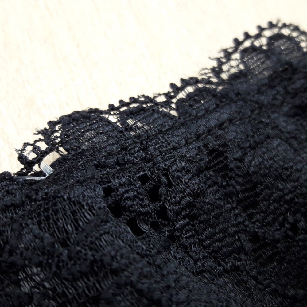 Tanga String Microfibra e Renda