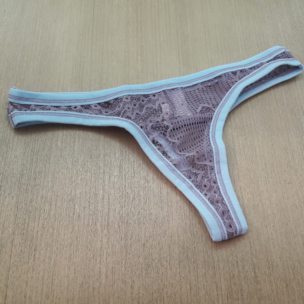 Calcinha em Renda Vis Largo 