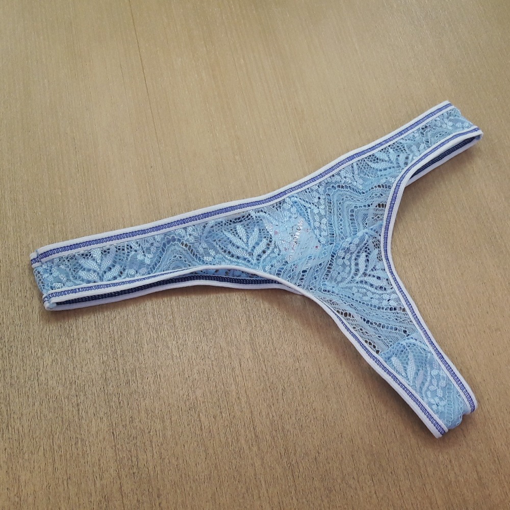 Calcinha Fio em Renda Vis Fino 