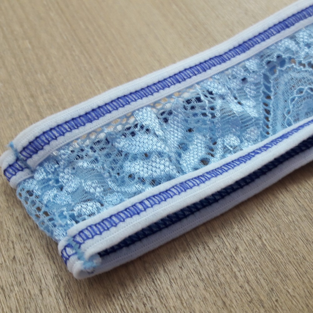 Calcinha Fio em Renda Vis Fino 