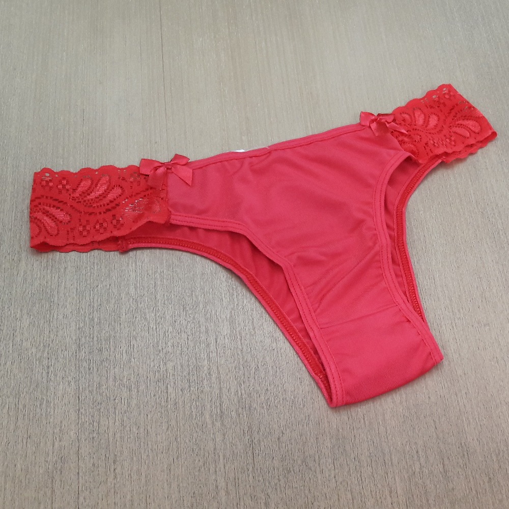 Tanga Helena com Renda e Lao 