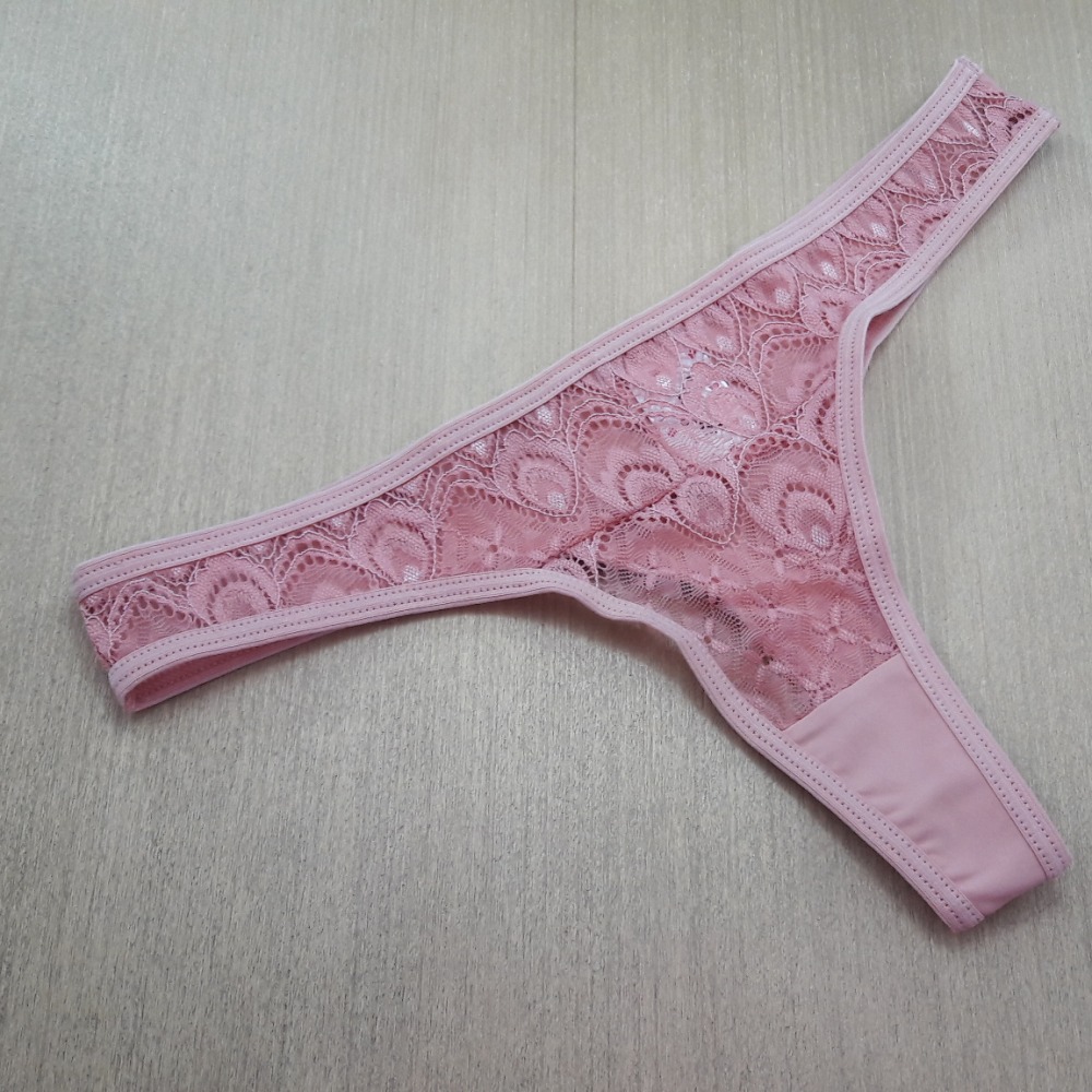 Calcinha Fio Frente em Renda