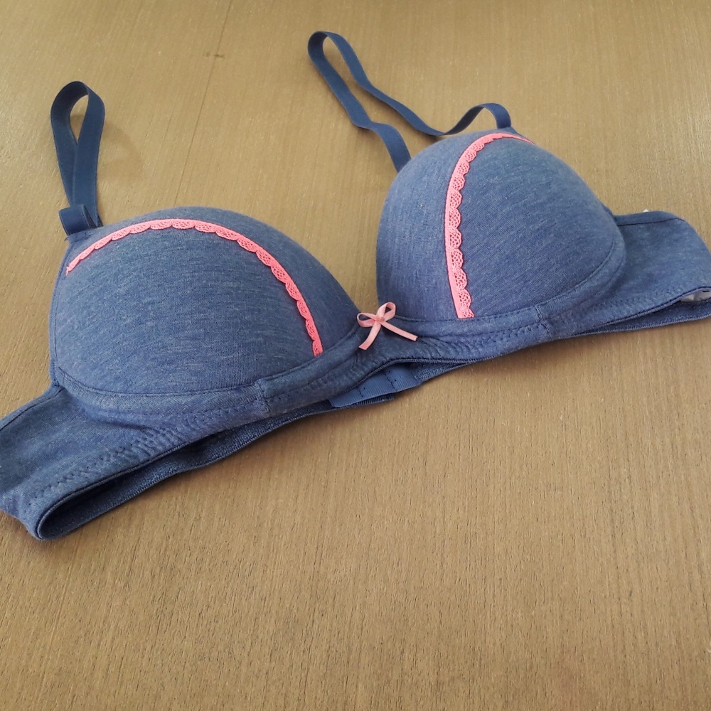 Suti Push Up com Elstico de Rendinha