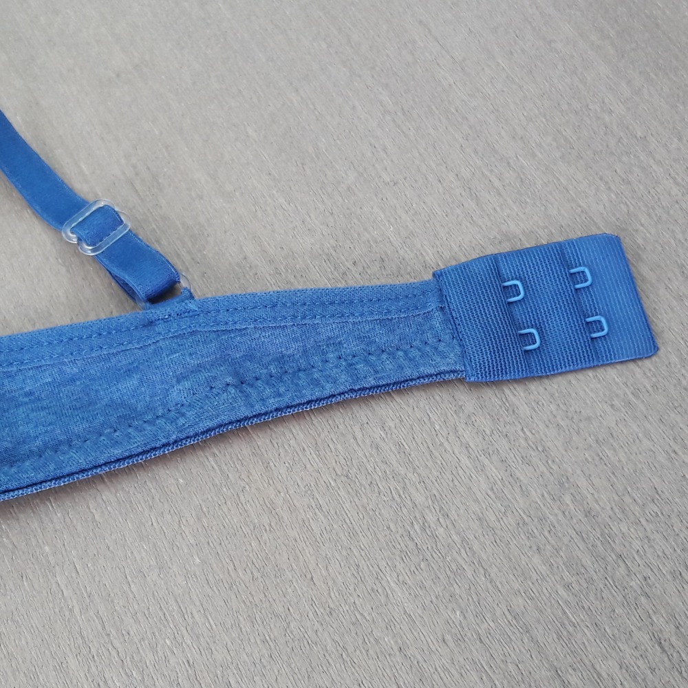 Suti Push Up com Elstico de Rendinha