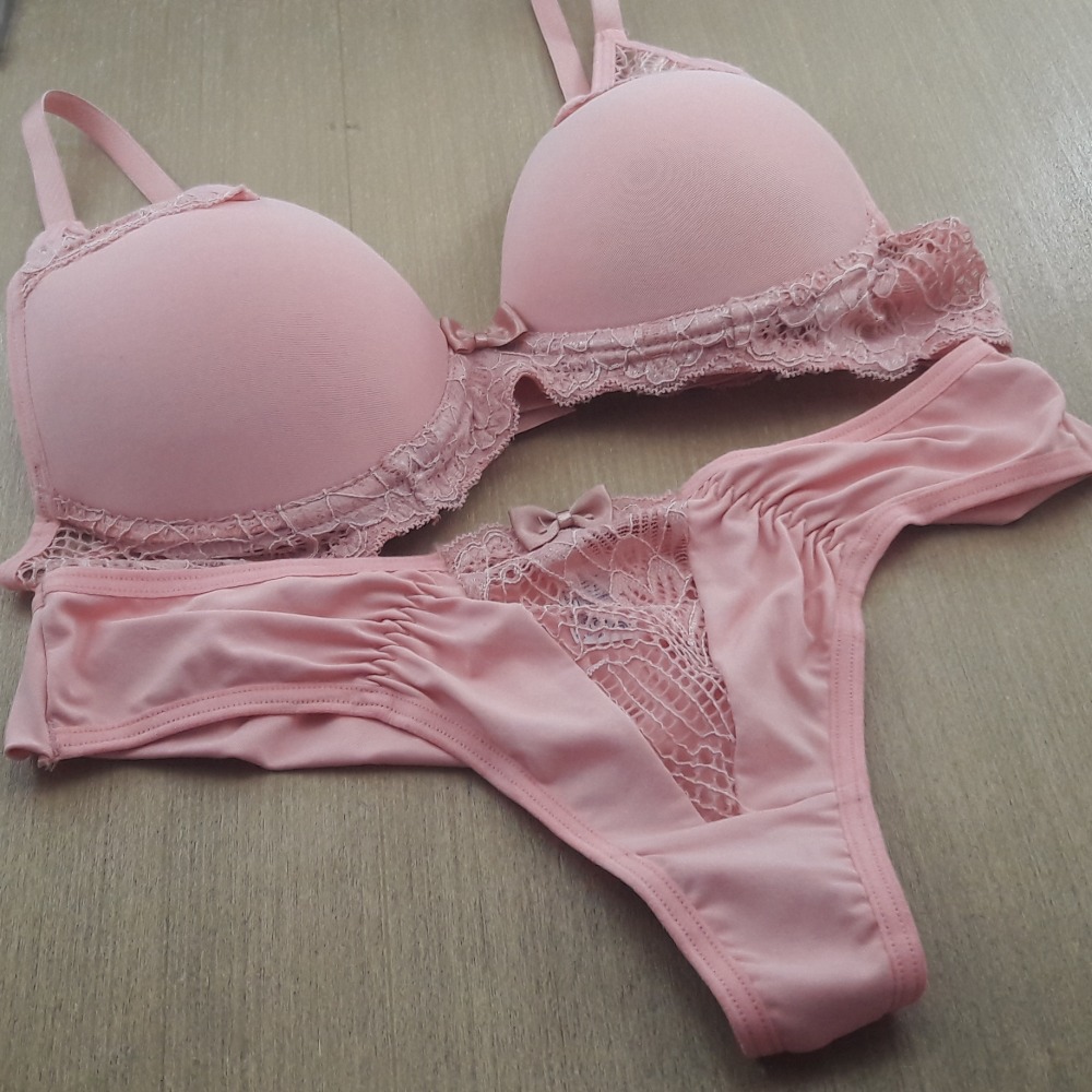 Conjunto Juliete em Microfibra e Detalhe em Renda