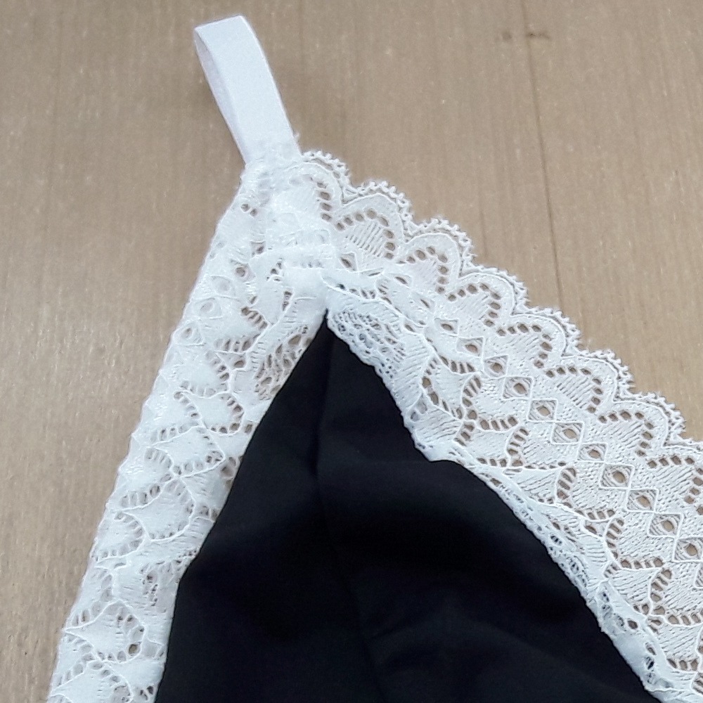 Camisola Larisa Sem Bojo em Microfibra e Renda