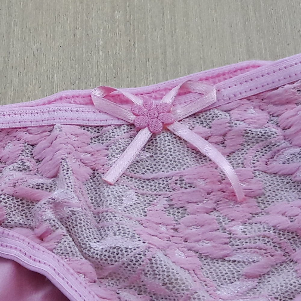 Tanga Giovana em Microfibra e Renda