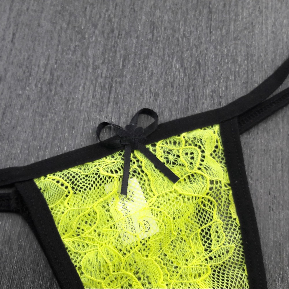 Tanga Clarice em Renda e Vis Lateral