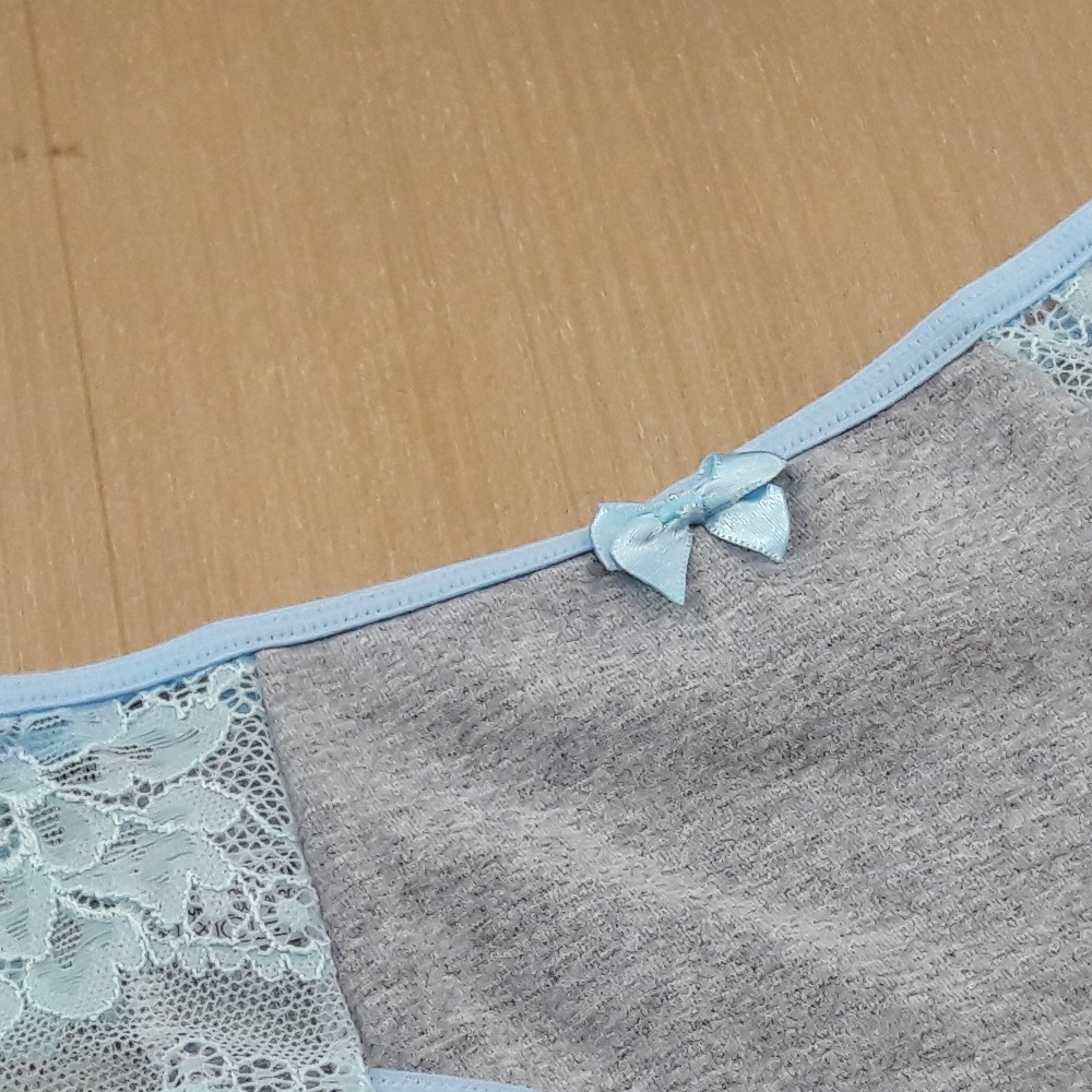 Calcinha de Algodo Lateral em Renda