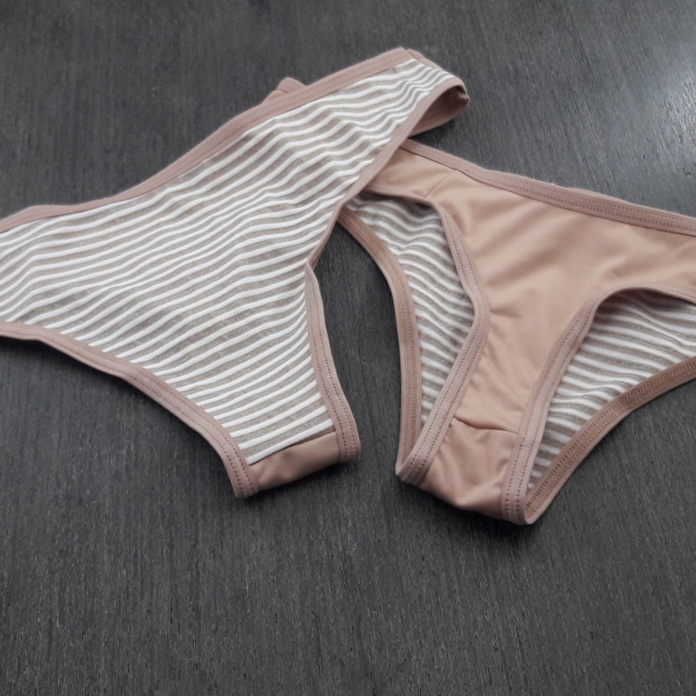 Tanga Fio Frente Tecido Listrado com Brilho