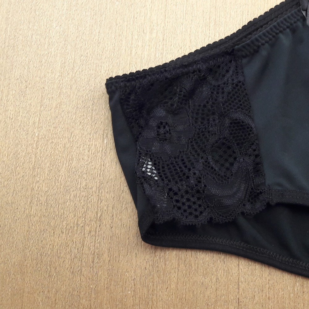 Calola Detalhe Renda