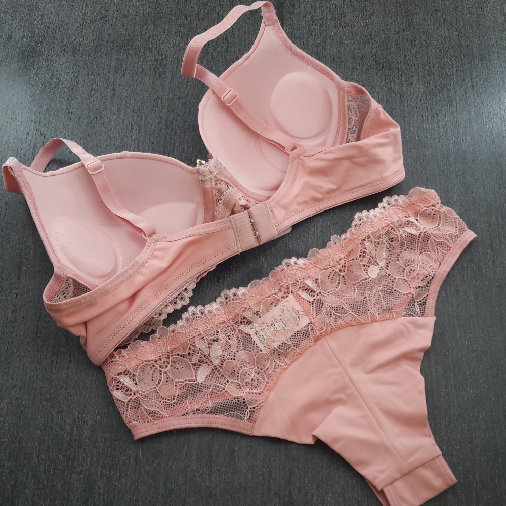 Conjunto Alice com Bojo Fio Duplo Detalhes Renda