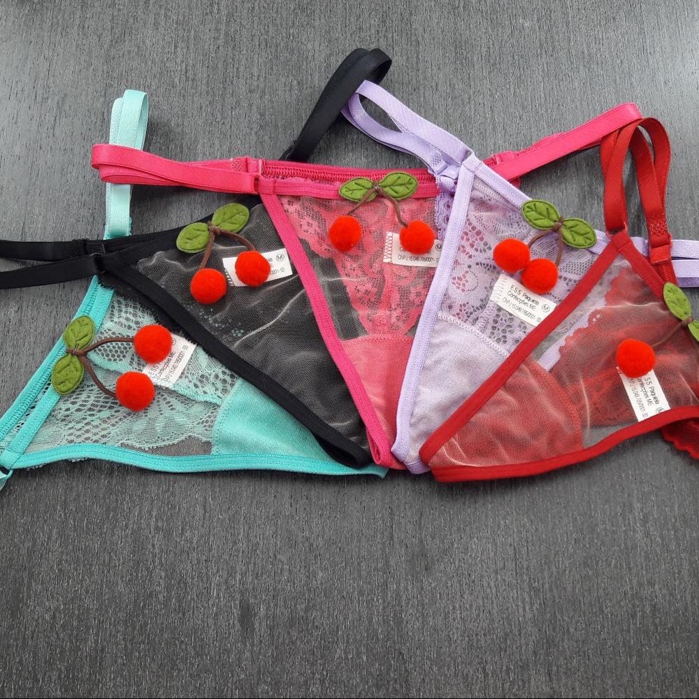 Tanga Fio Dental Cereja Pompom