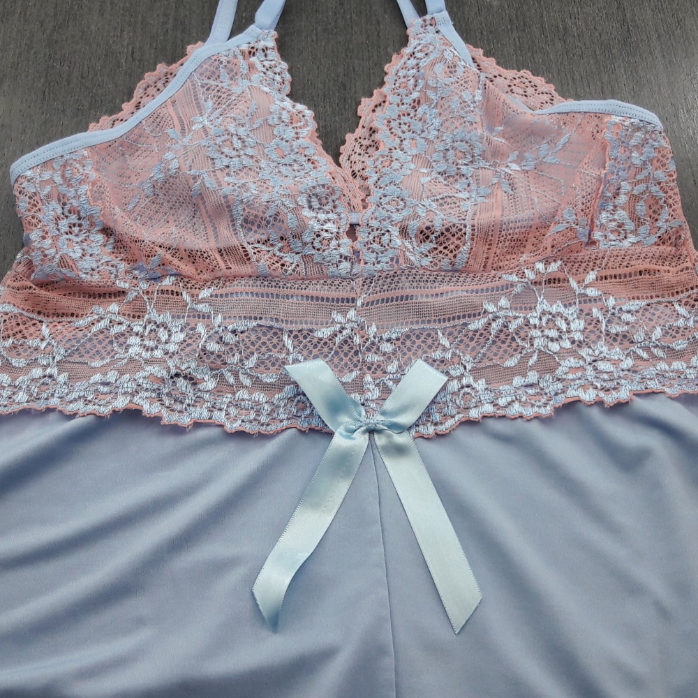 Camisola Leila com Renda Bicolor e Joia