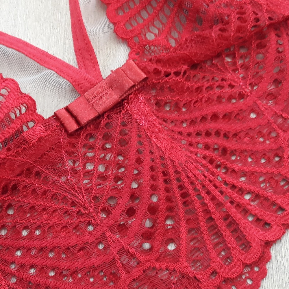 Conjunto Sem Bojo em Renda e Tule