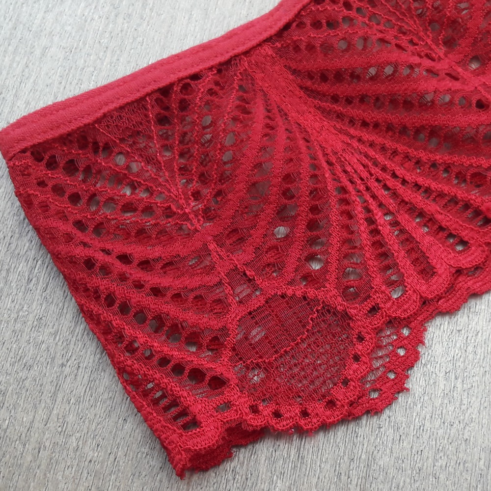 Conjunto Sem Bojo em Renda e Tule