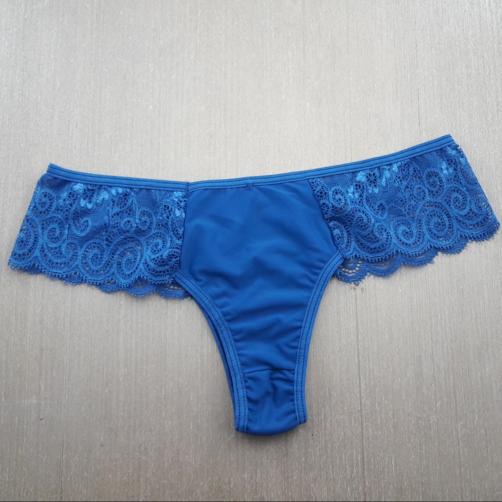 Calcinha com Renda Lateral