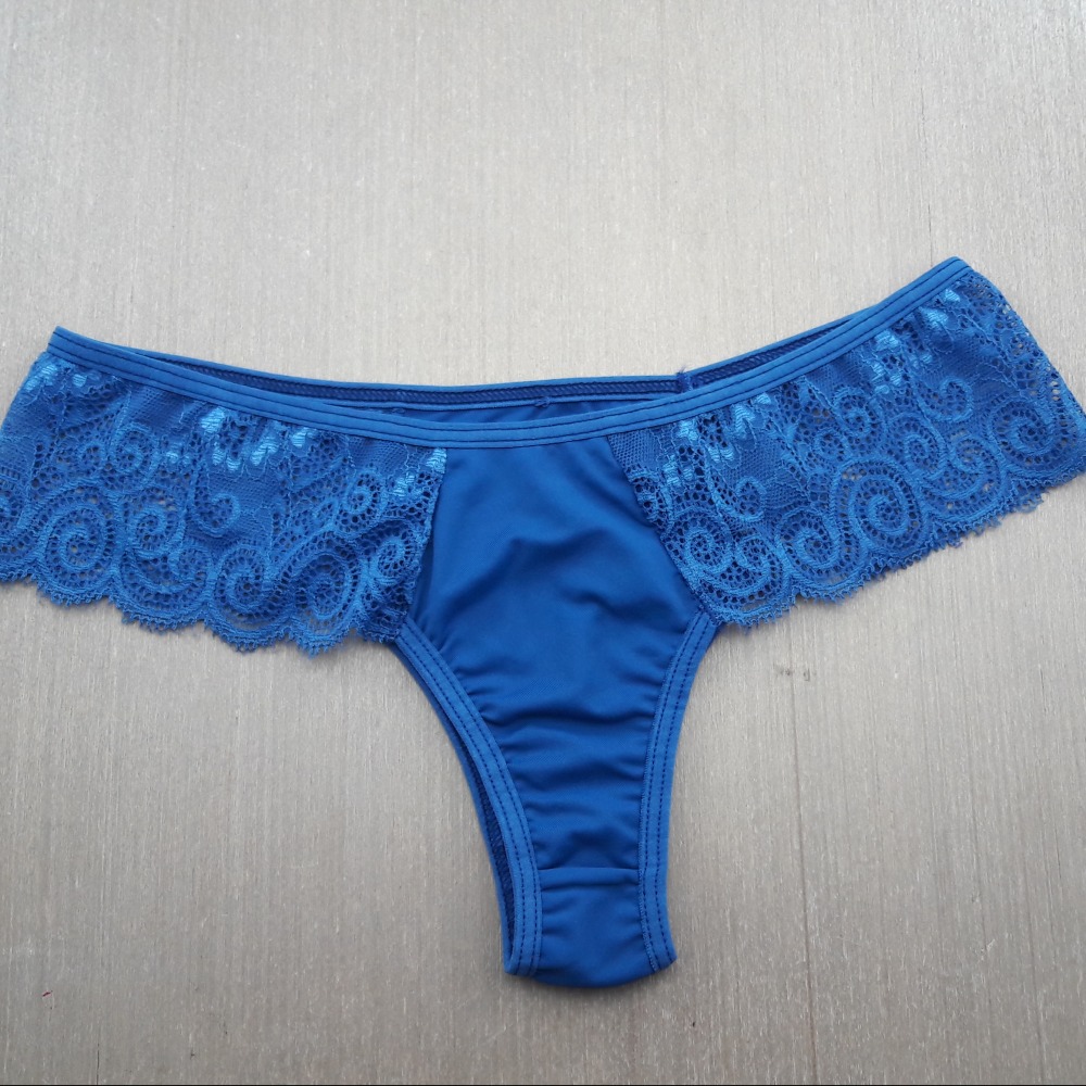 Calcinha com Renda Lateral