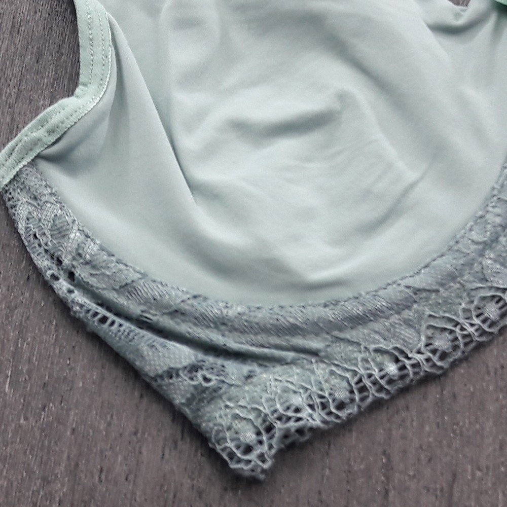 Suti sem Bojo com Arco e Renda