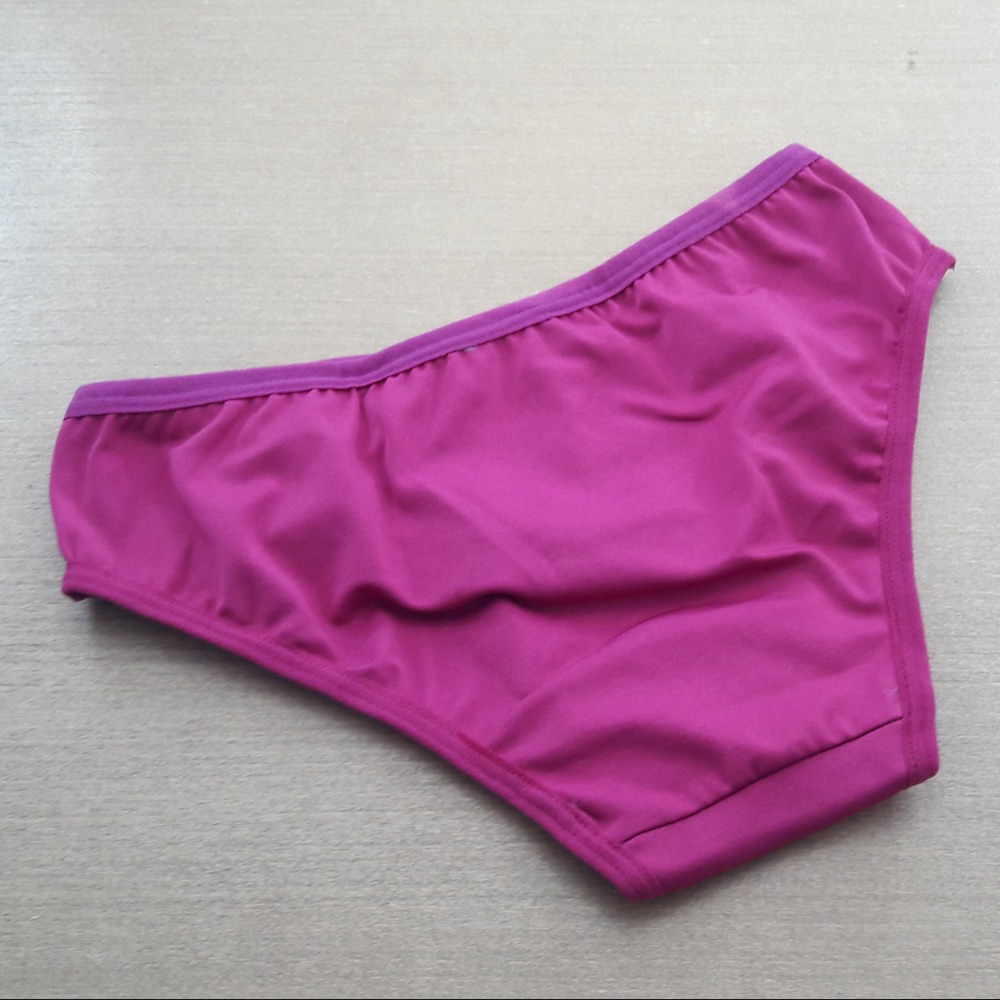 Calcinha Lisa Com Renda e Lao Analice