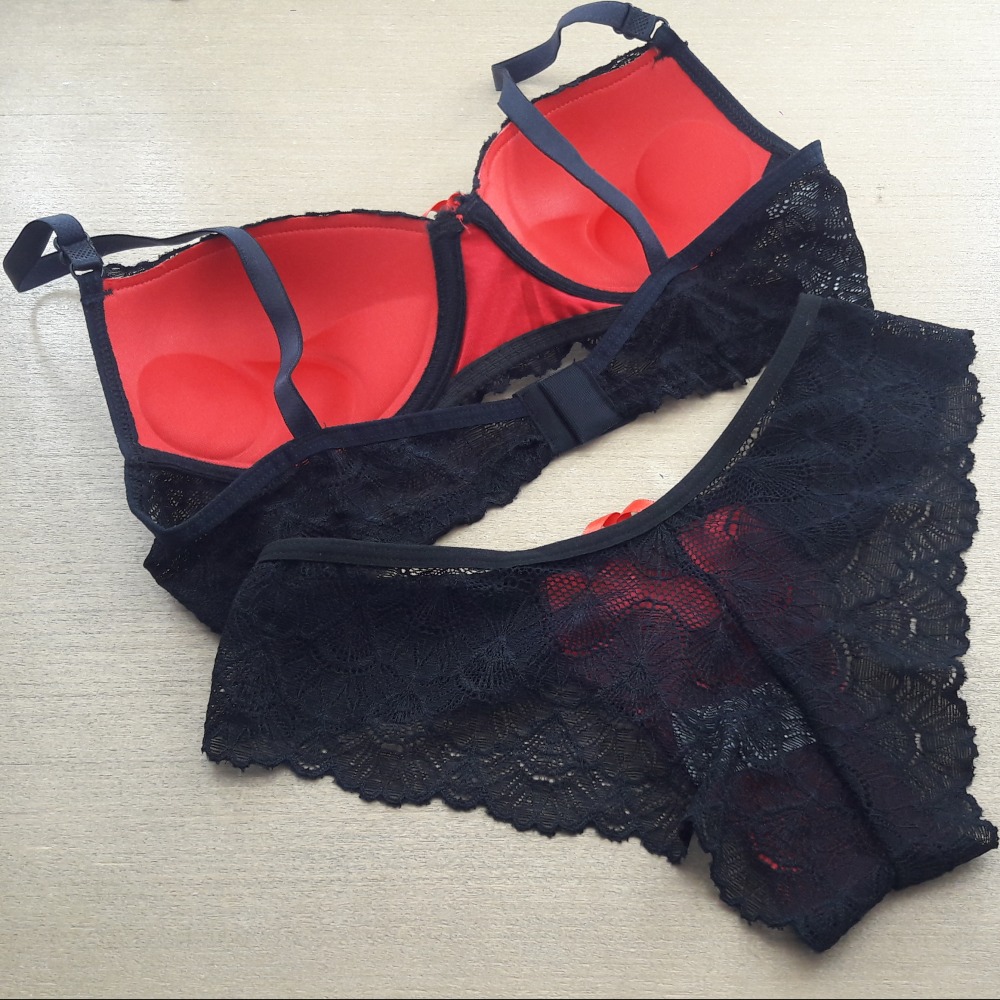 Conjunto com Bojo Rendado