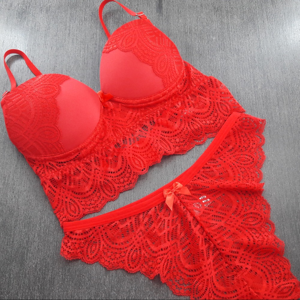 Conjunto Cropped Luxo em Renda 