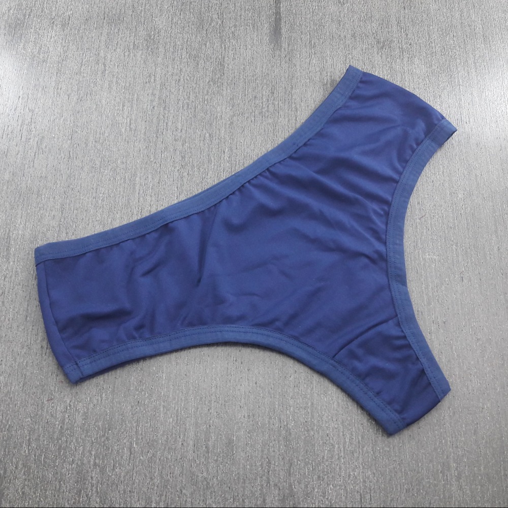 Calcinha Bsica Cavada