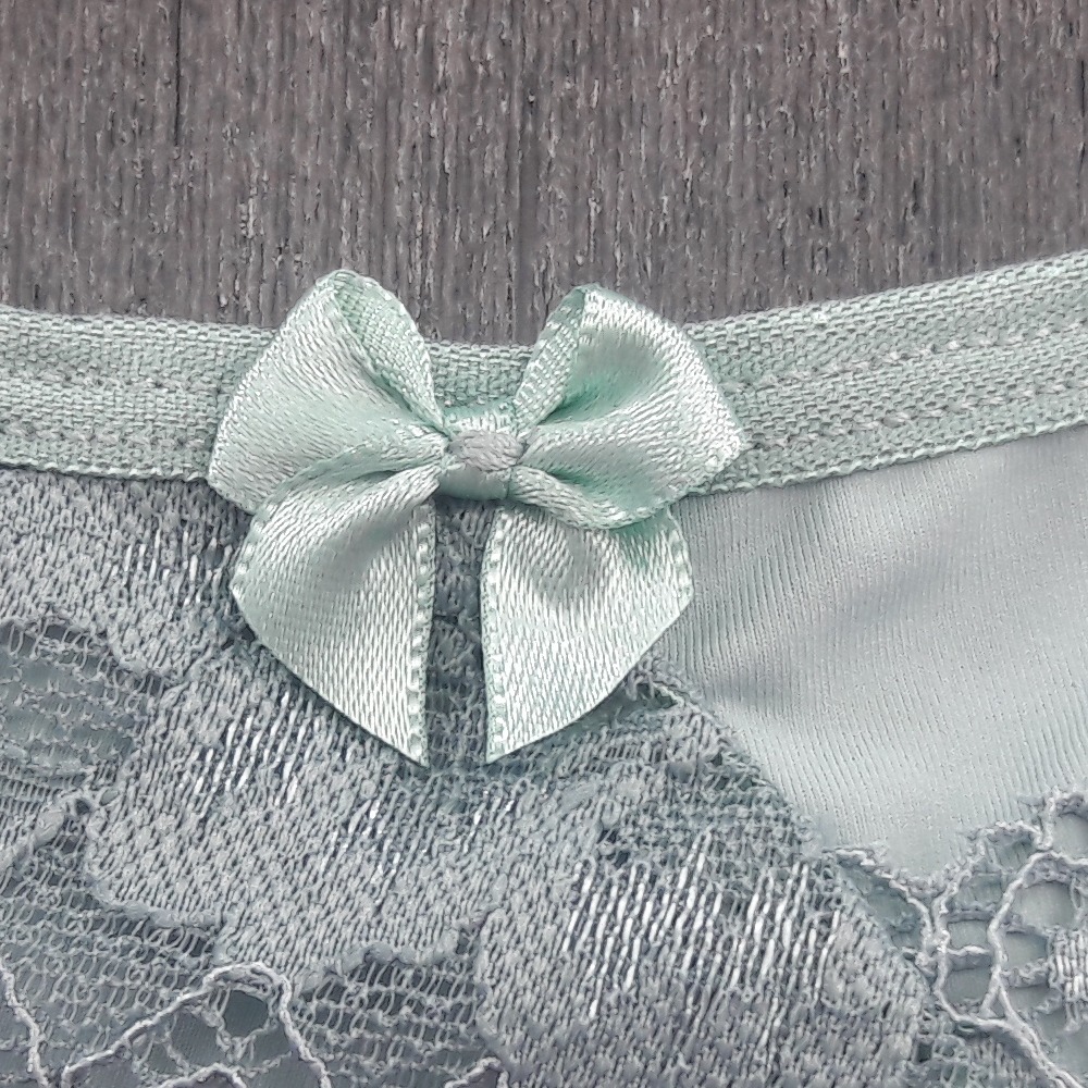 Tanga Fio Duplo Detalhe em Renda