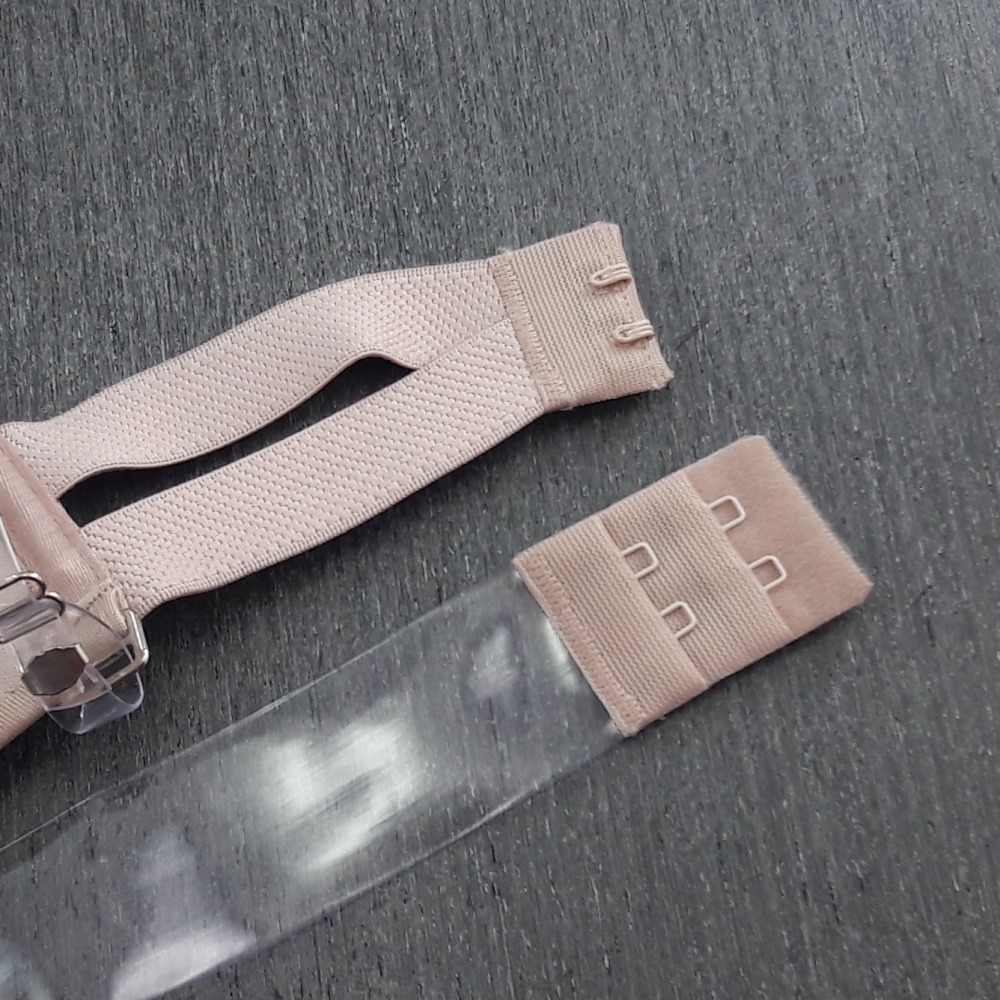 Suti Tomara que Caia Costas Nua