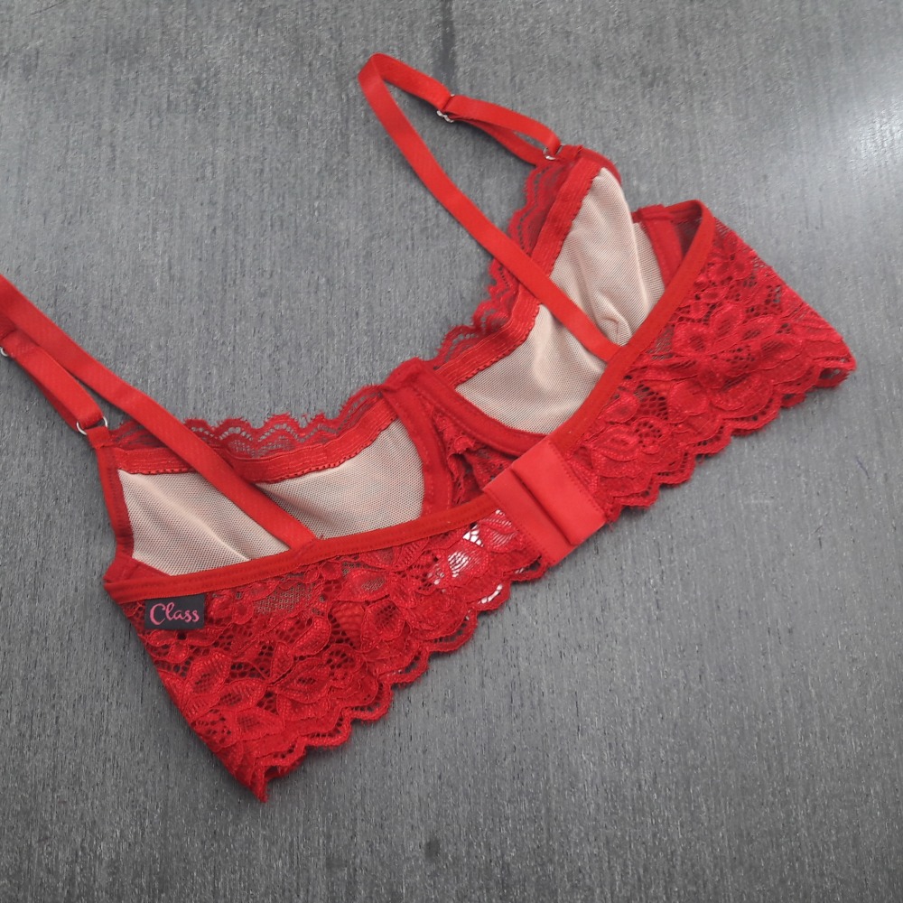 Suti Aline Sem Bojo com Arco