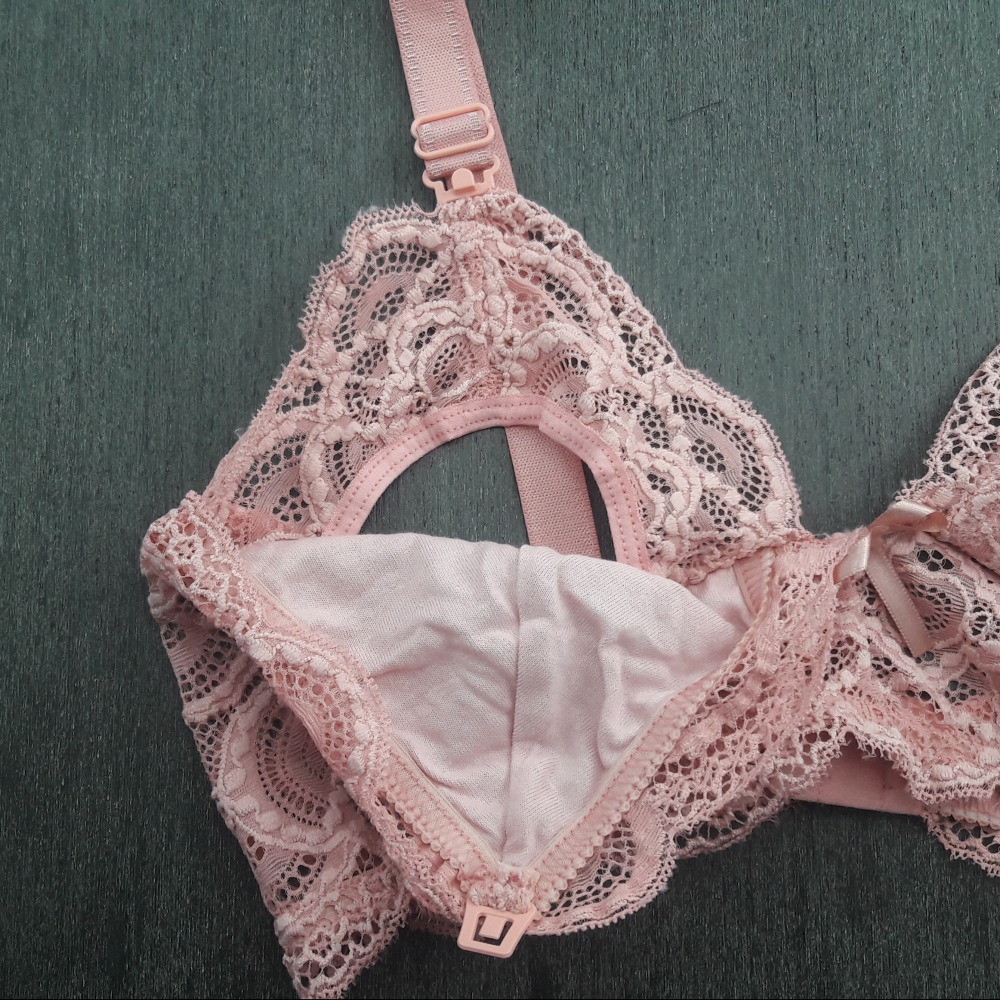 Suti Amamentao de Renda