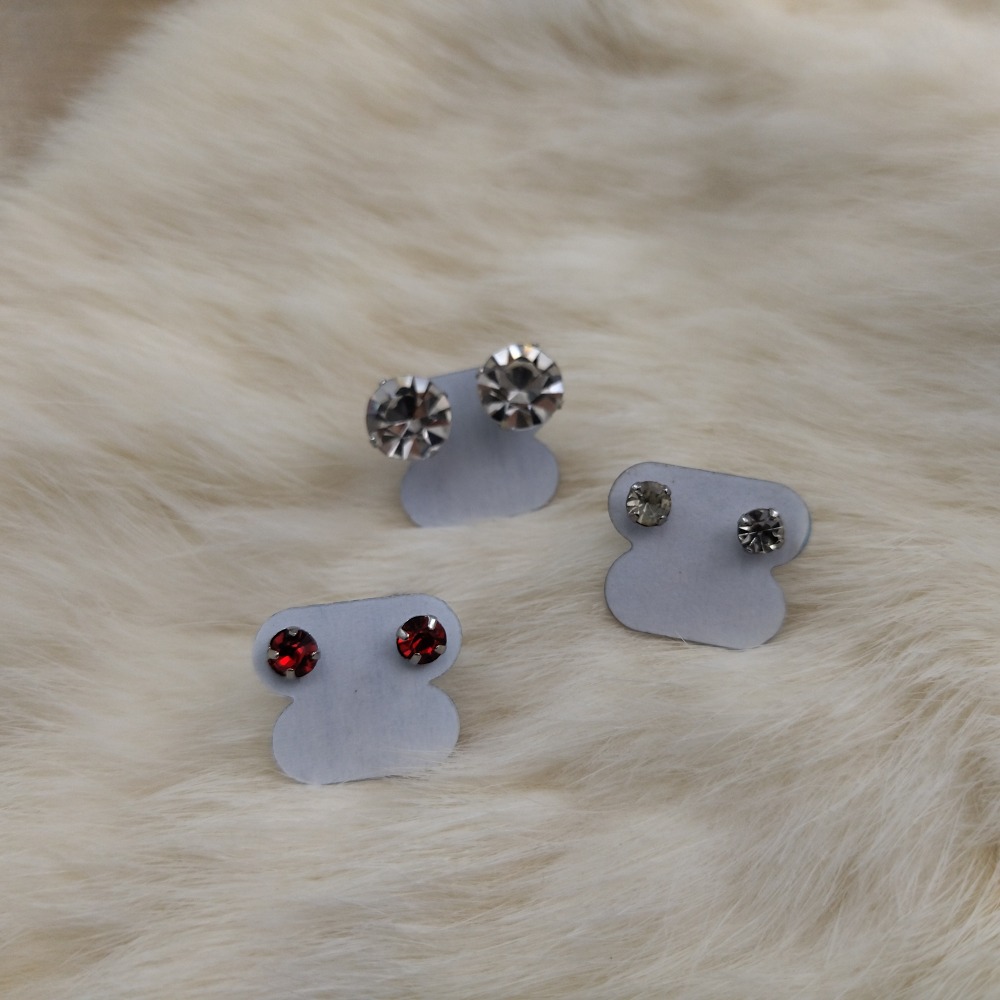 Kit com 3 Pares Brincos de Ponto de Luz