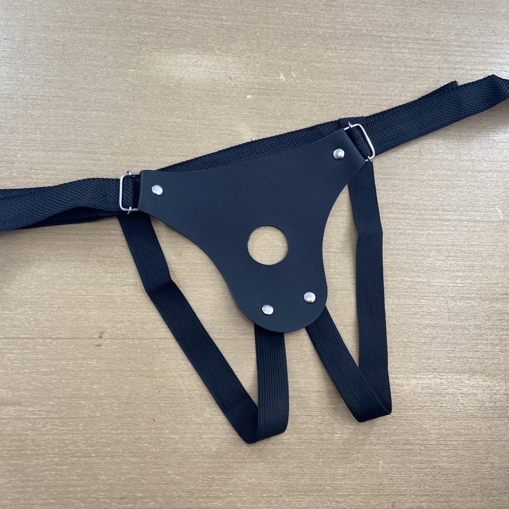 Cinta Peniana Com Regulagem e Furo Grande