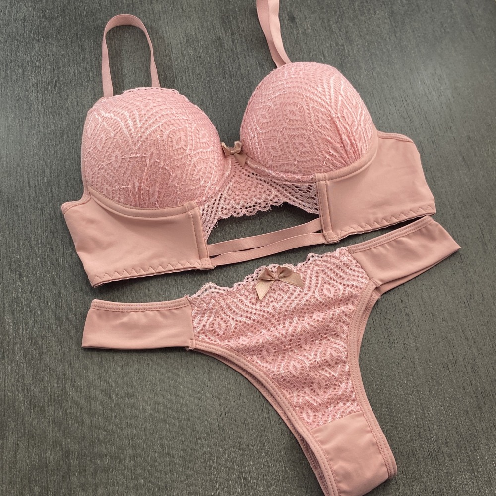 Conjunto com Bojo e Renda