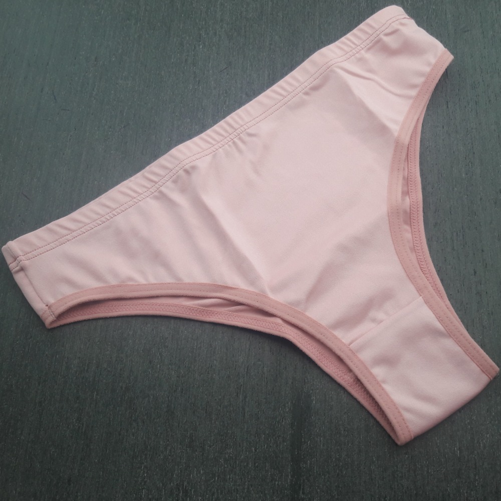Tanga Bsica Confortvel com Elstico Embutido