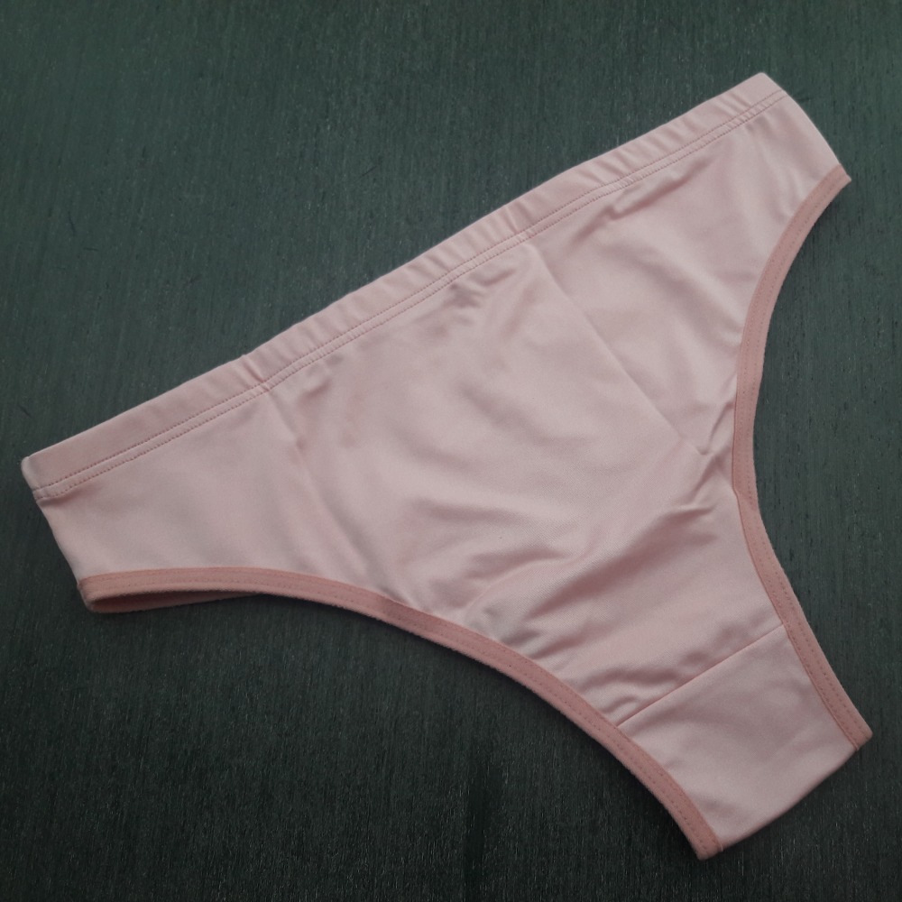 Tanga Bsica Confortvel com Elstico Embutido