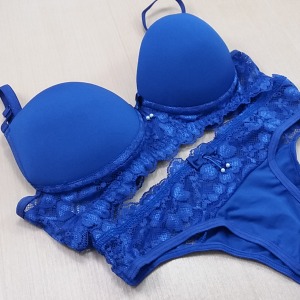 Conjunto Microfibra e Renda